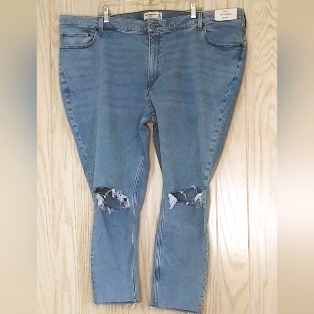 Abercrombie Straight Leg High Rise Jean